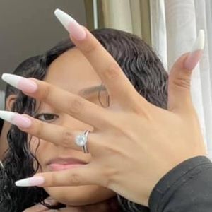 Meet your Posher, Daneisha